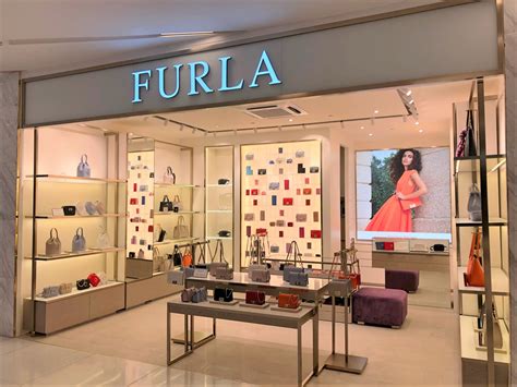 furla factory outlet.